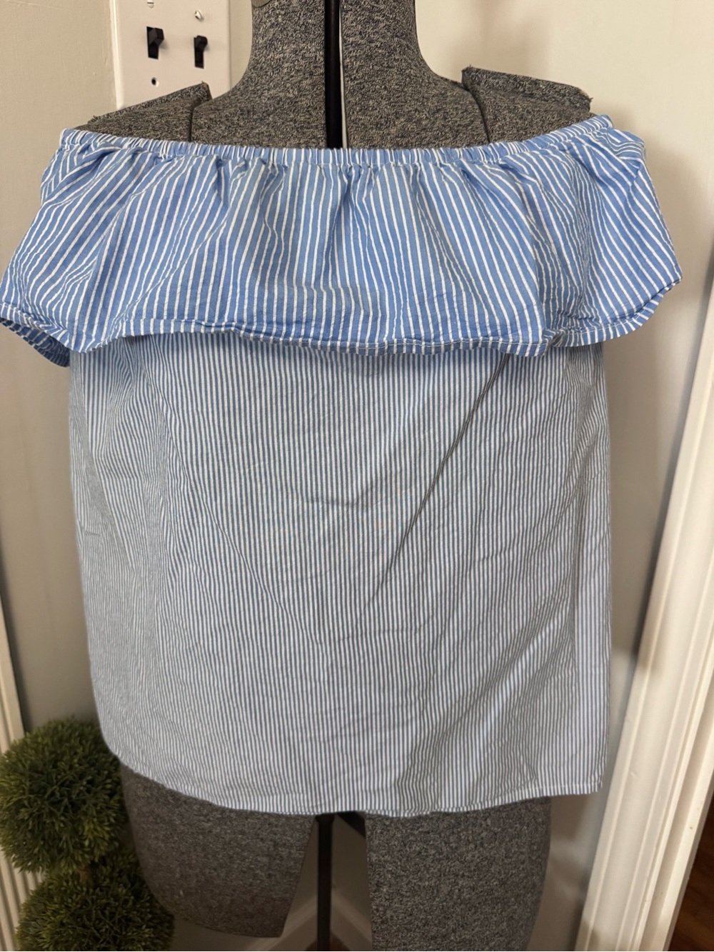 Women’s Lucky Brand Off the Shoulder Striped Top Medium